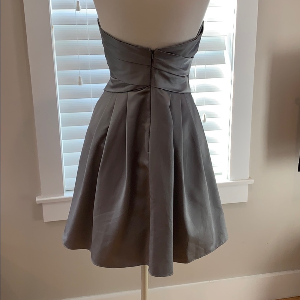 Size 10 David’s bridal silver/gray strapless dress - Picture 4 of 8